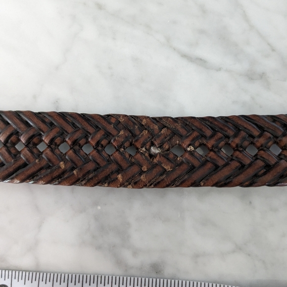 Men's Docker's leather belt, braided. Size 34. Measures 40" tip to tip. - Picture 4 of 8
